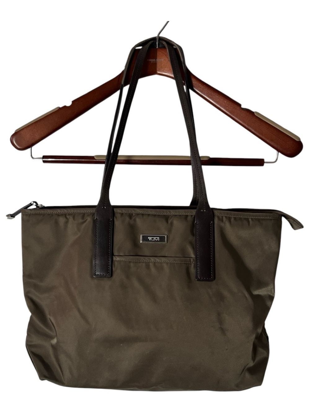 Tumi Voyageur Q Nylon army green Tote with Dark Brown Leather Handles